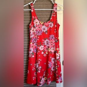 Women’s H&M dress size 6- nearly new